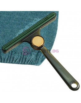 Четка за почистване на косми и влакна от килими мокети и дрехи